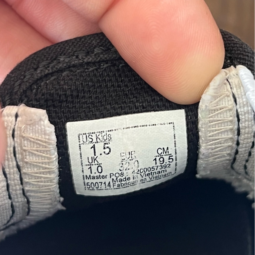 VGUC Vans Kids Black Floral Slip-On Sneakers - 1.5 - Picture 5 of 8